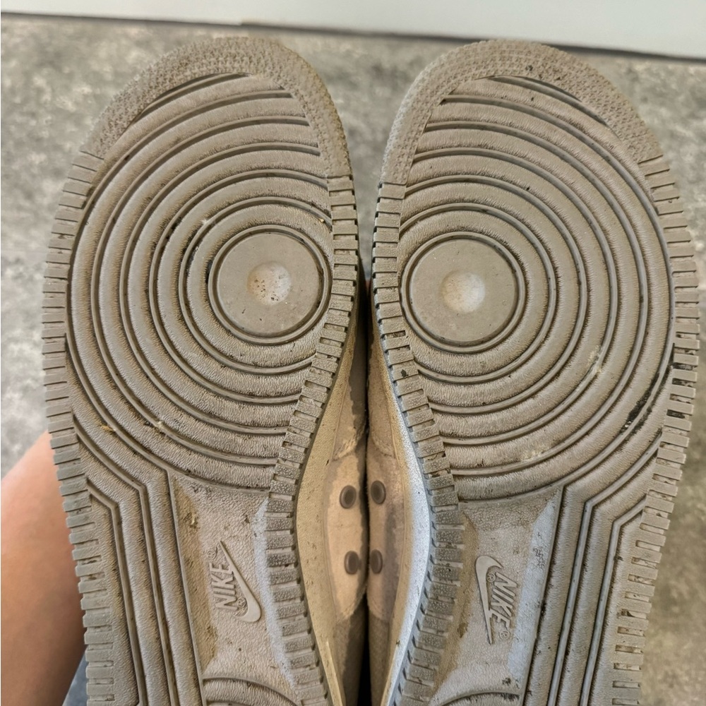 Nike Air SF AF-1 Mid Basketball Sneakers Men's
Size US 12 Gray White AJ9502-001 - Picture 8 of 11